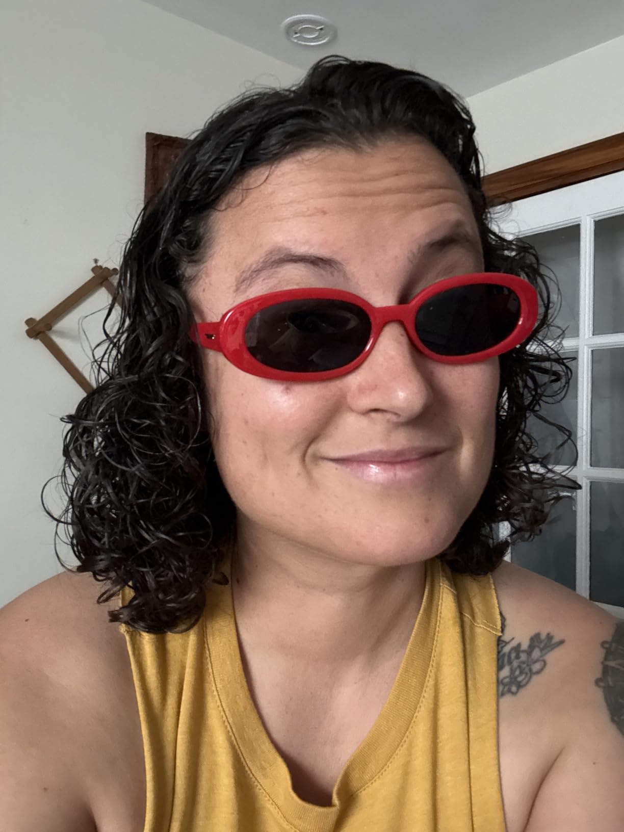 mosanana Tiny Oval Sunglasses for Women with Small Face MS52360 customer photo 1