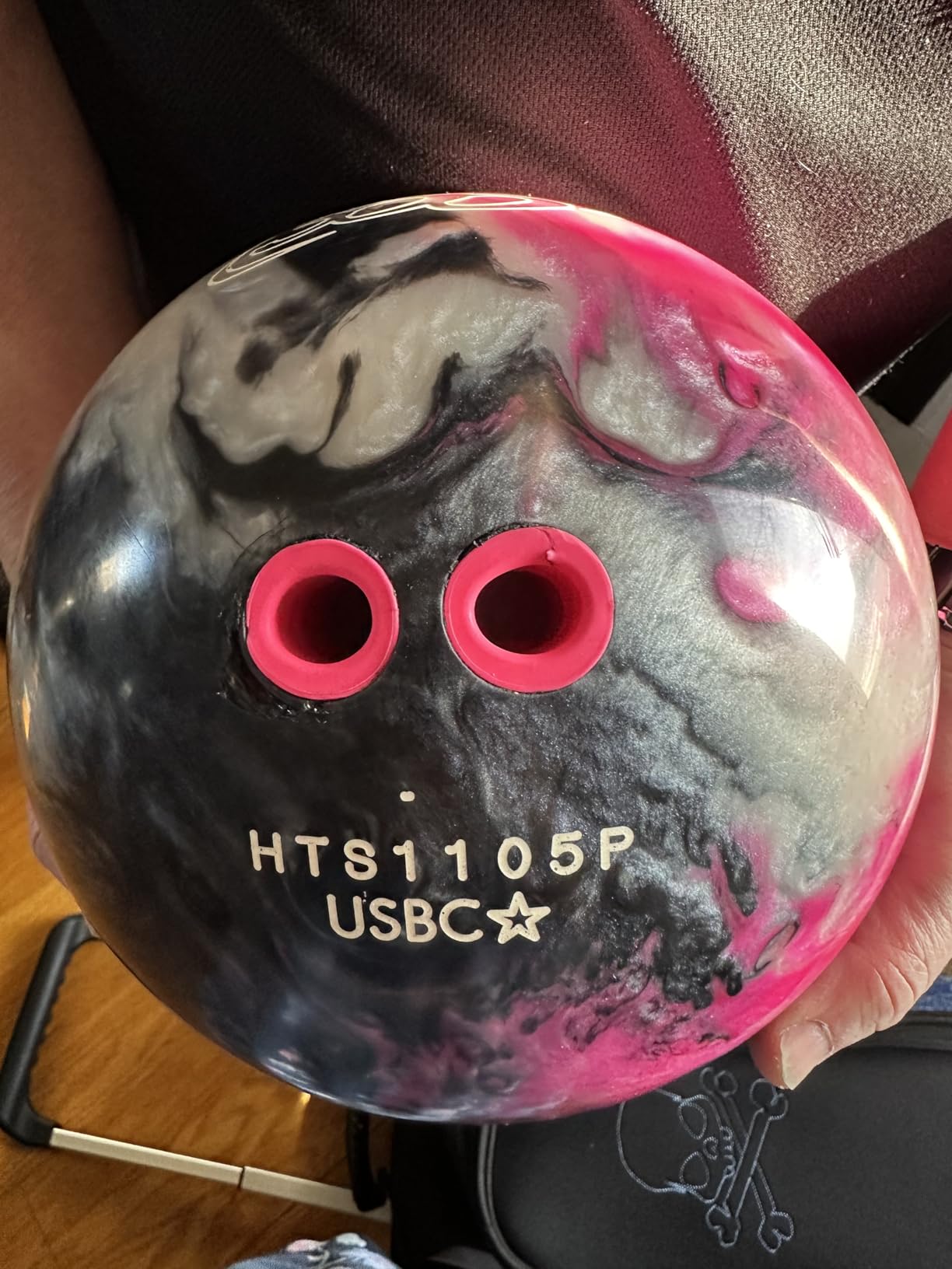 Columbia 300 White Dot Wild Orchid Bowling Ball customer photo 2
