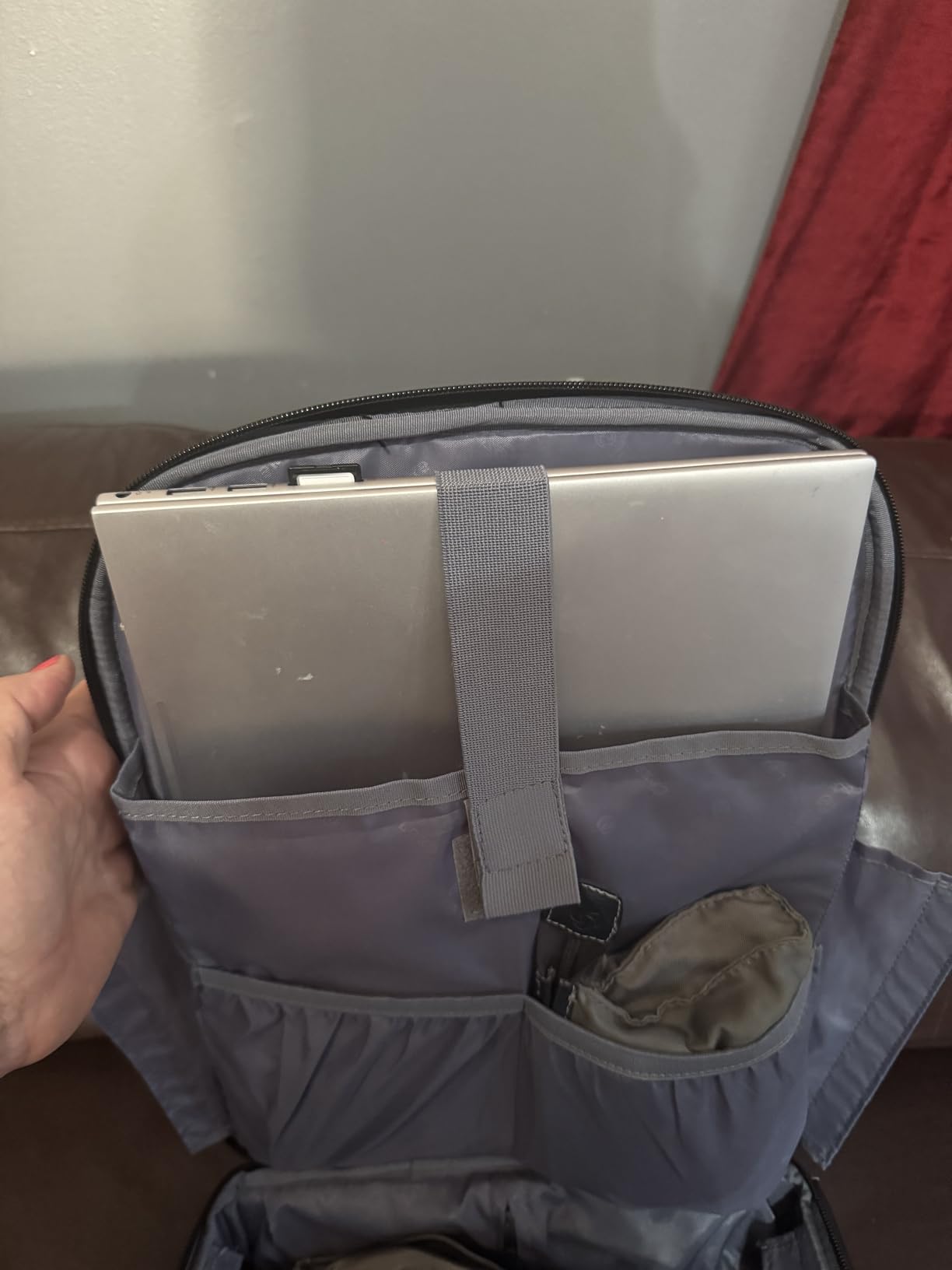 Ponhog Rolling Laptop Backpack with Wheels Carry On Laptop Bag customer photo 1