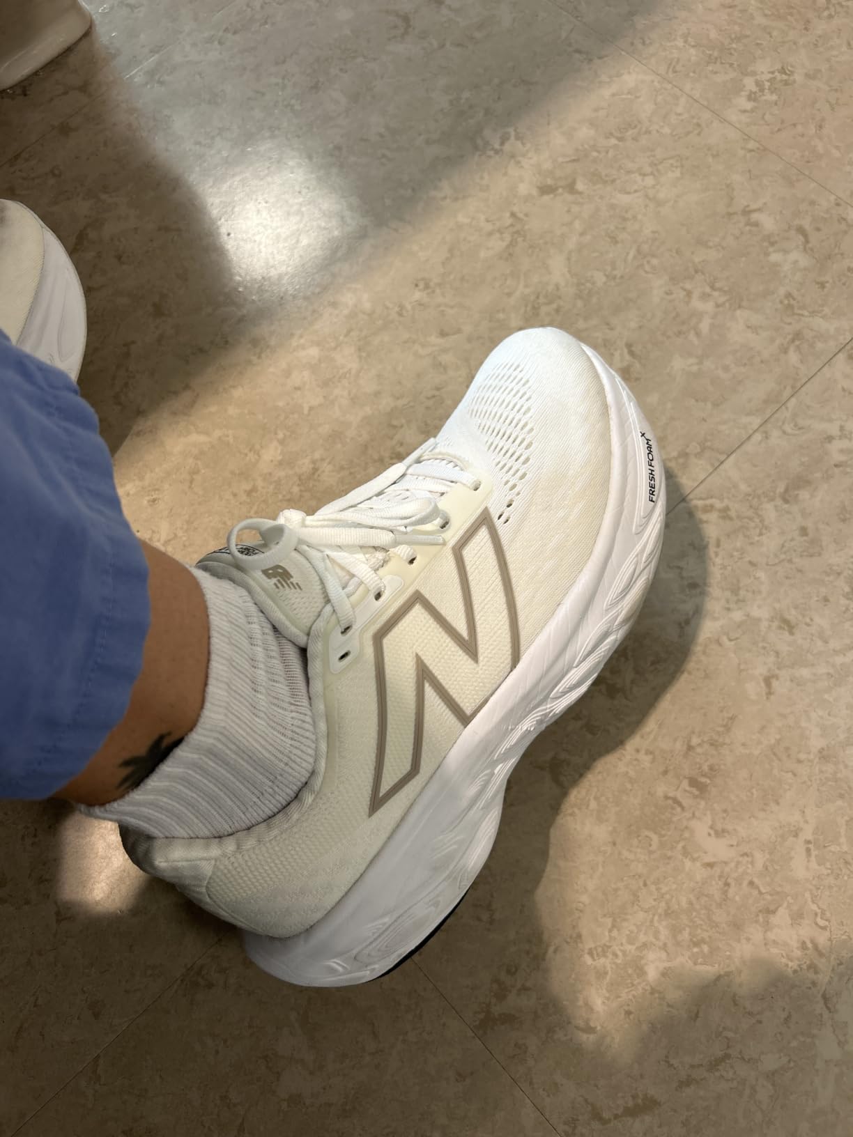 New Balance Women's Fresh Foam X 1080 V14 Shoes customer photo 2