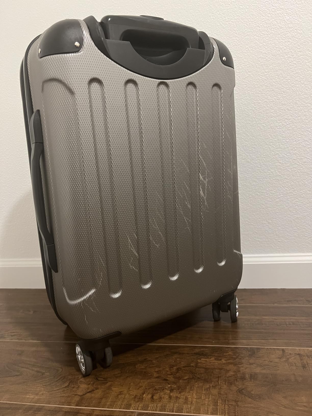 Rockland London Hardside Expandable Spinner Wheel Luggage, Checked Large 28