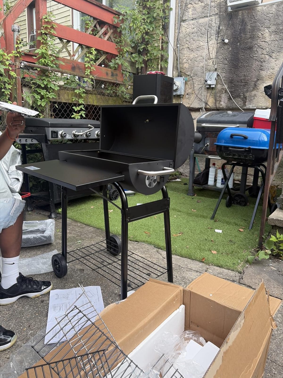 Charcoal Grill Offset Smoker: Charcoal Barbecue Grills | with Spacious Cooking Area , Barrel BBQ Grill and Smokers Combo for Outdoor Patio Backyard Camping and Parties customer photo 2
