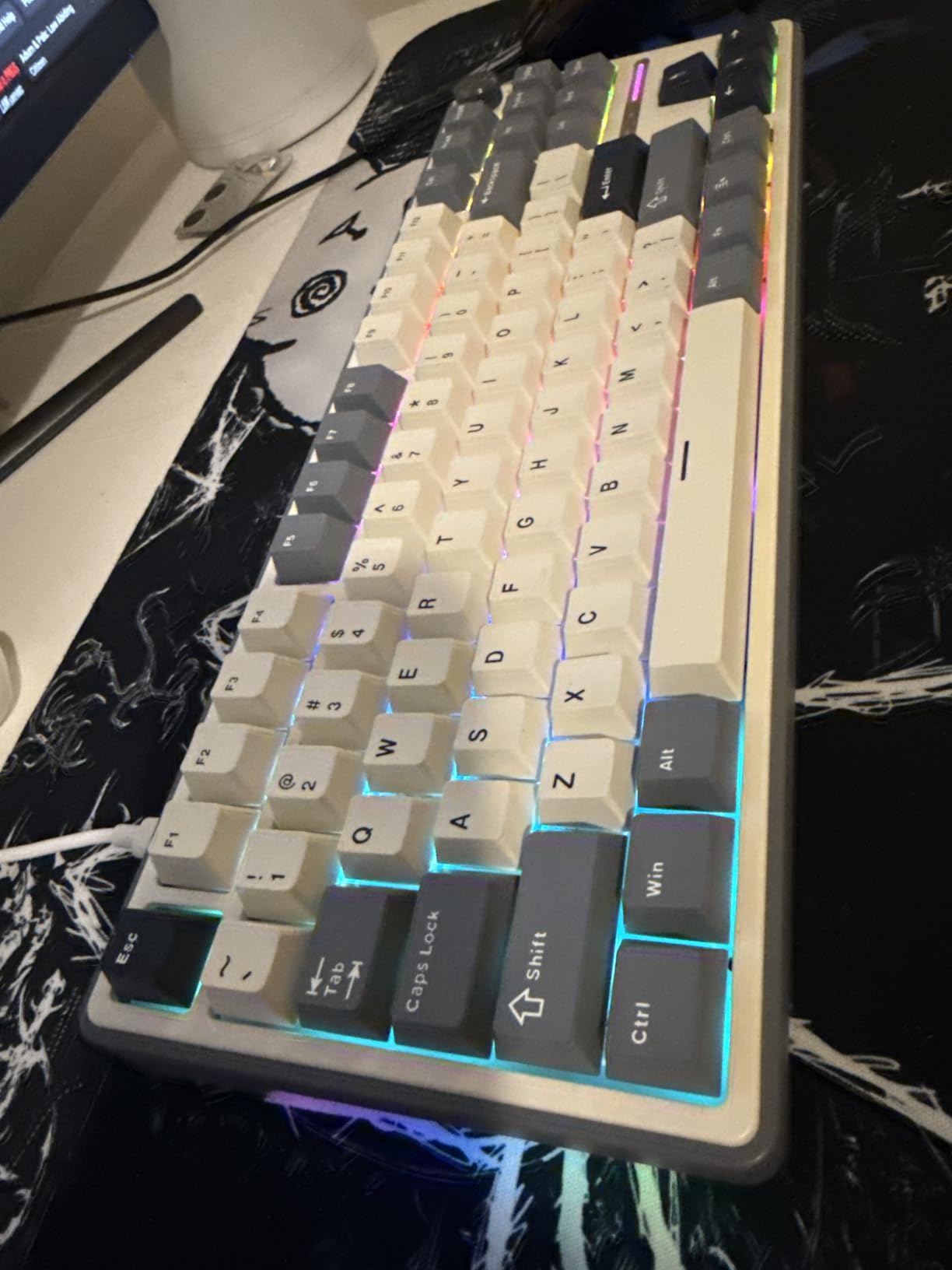 RK ROYAL KLUDGE R87 Pro Wired Mechanical Keyboard TKL with Knob, QMK/VIA customer photo 2