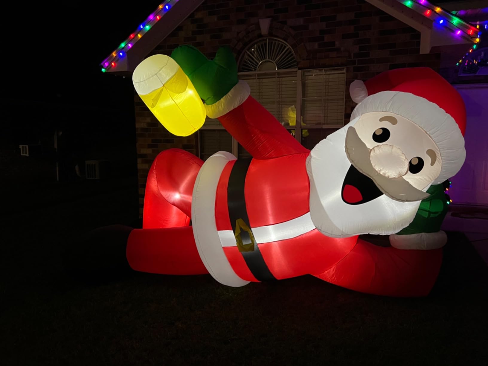EAONE 12FT Christmas Inflatable Outdoor Decoration, Christmas Blow Ups Yard Decorations Giant Inflatable Santa Claus Lying Flat with Built-in LED Lights for Yard, Garden, Lawn, Home Xmas Holiday Decor customer photo 1