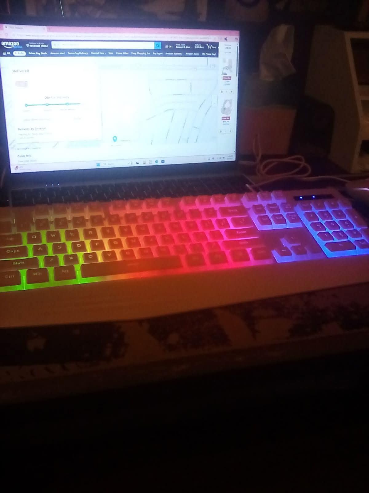 Wireless Gaming Keyboard, RGB Backlit Silent, Full-Size Waterproof Keyboard customer photo 2