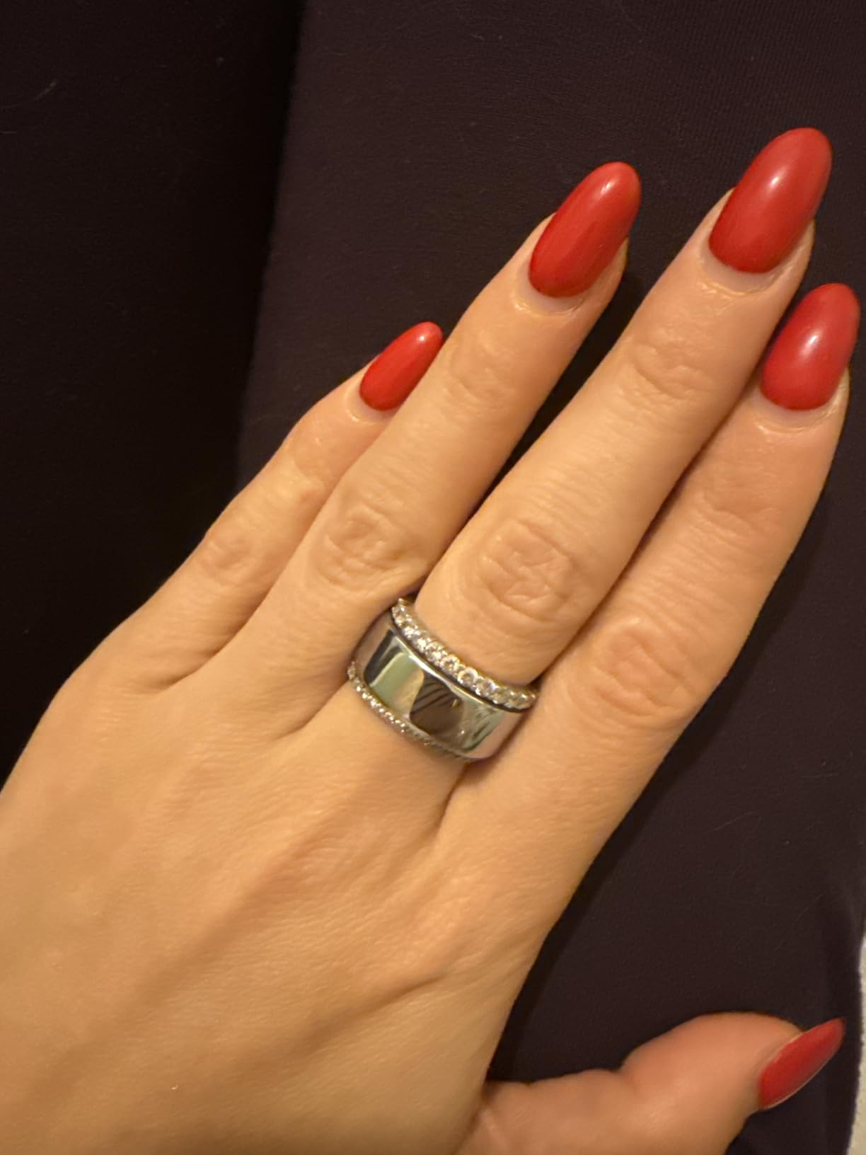 OURA Ring 4 Smart Ring - Silver - Size 8 customer photo 2