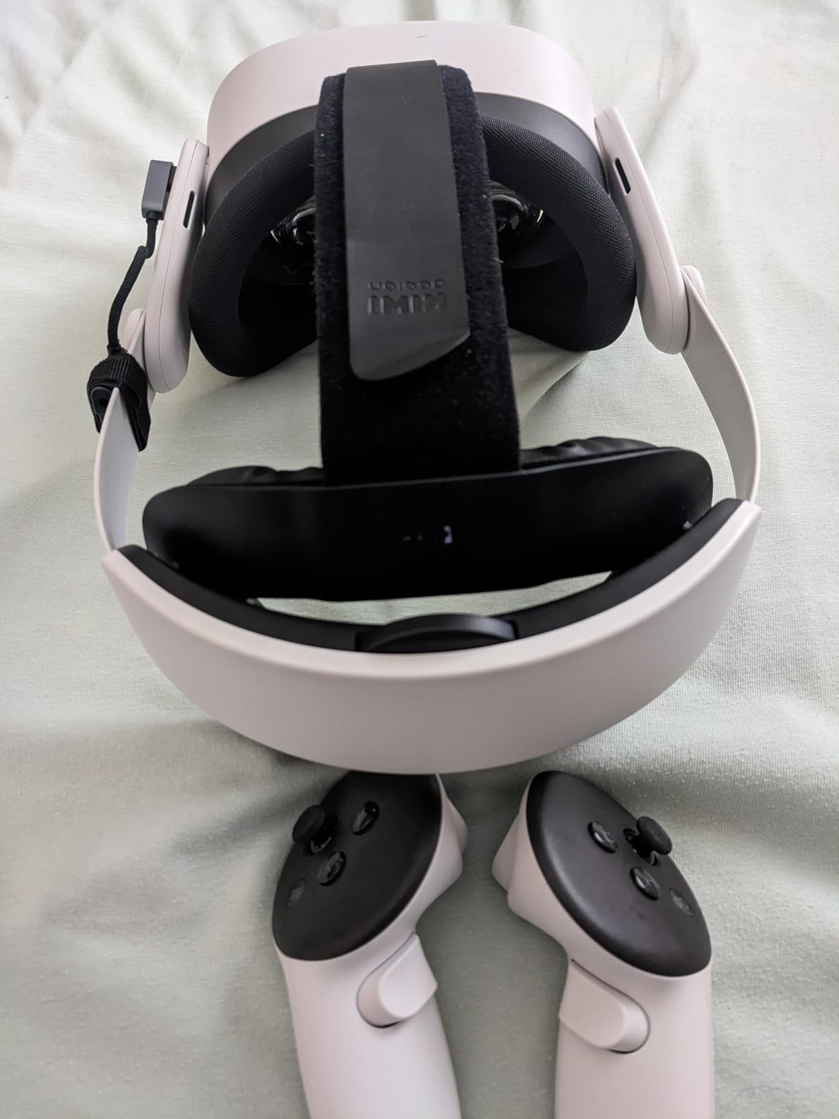 Meta Quest 3S 128GB | VR Headset — Get Batman: Arkham Shadow Included customer photo 2
