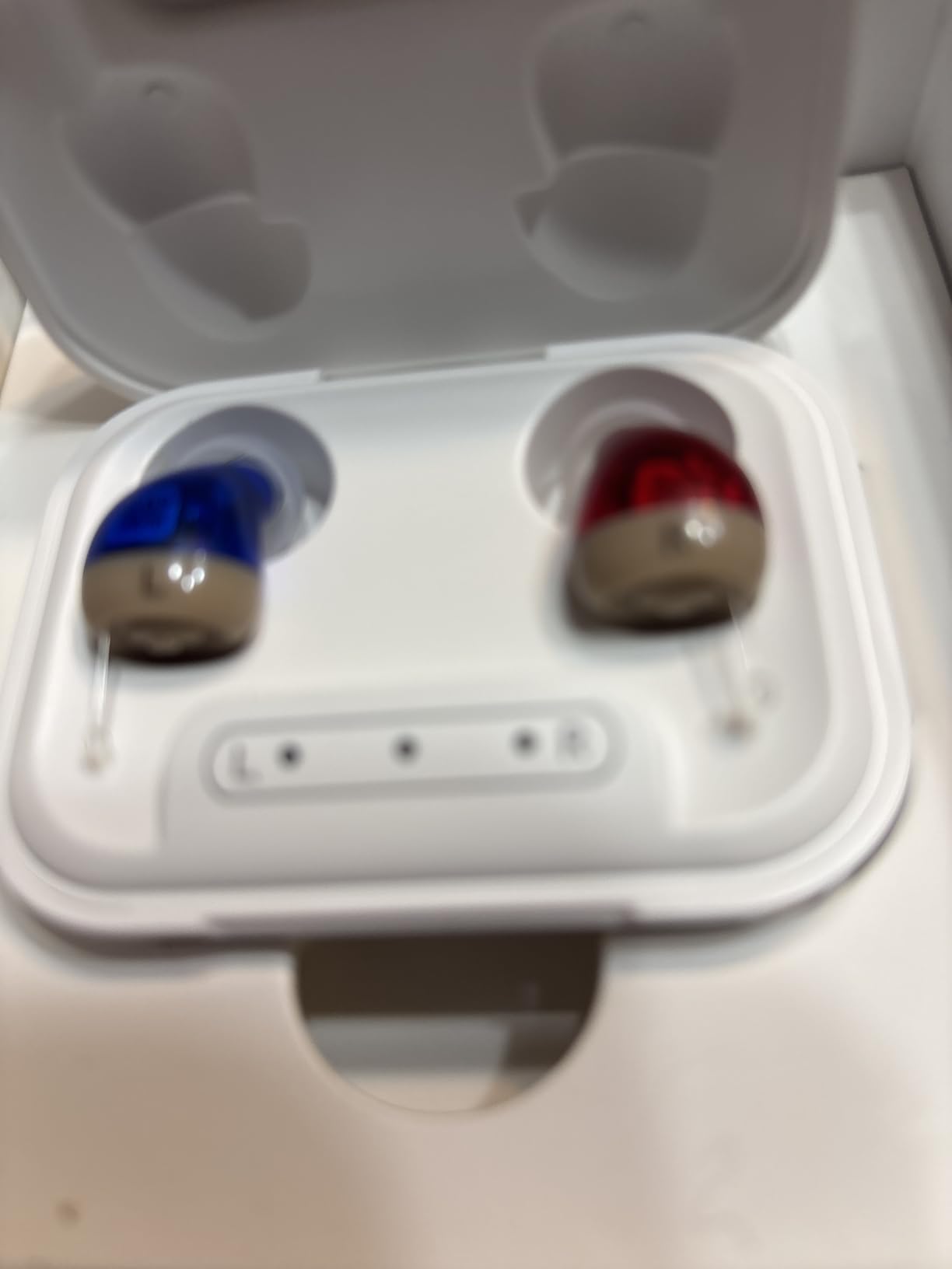Oricle Standard 2.0 Hearing Aids for Seniors - Oricle Hearing Aids for Adults with Advanced Noise Cancellation - Easy Volume Control with Portable Charging Case customer photo 1