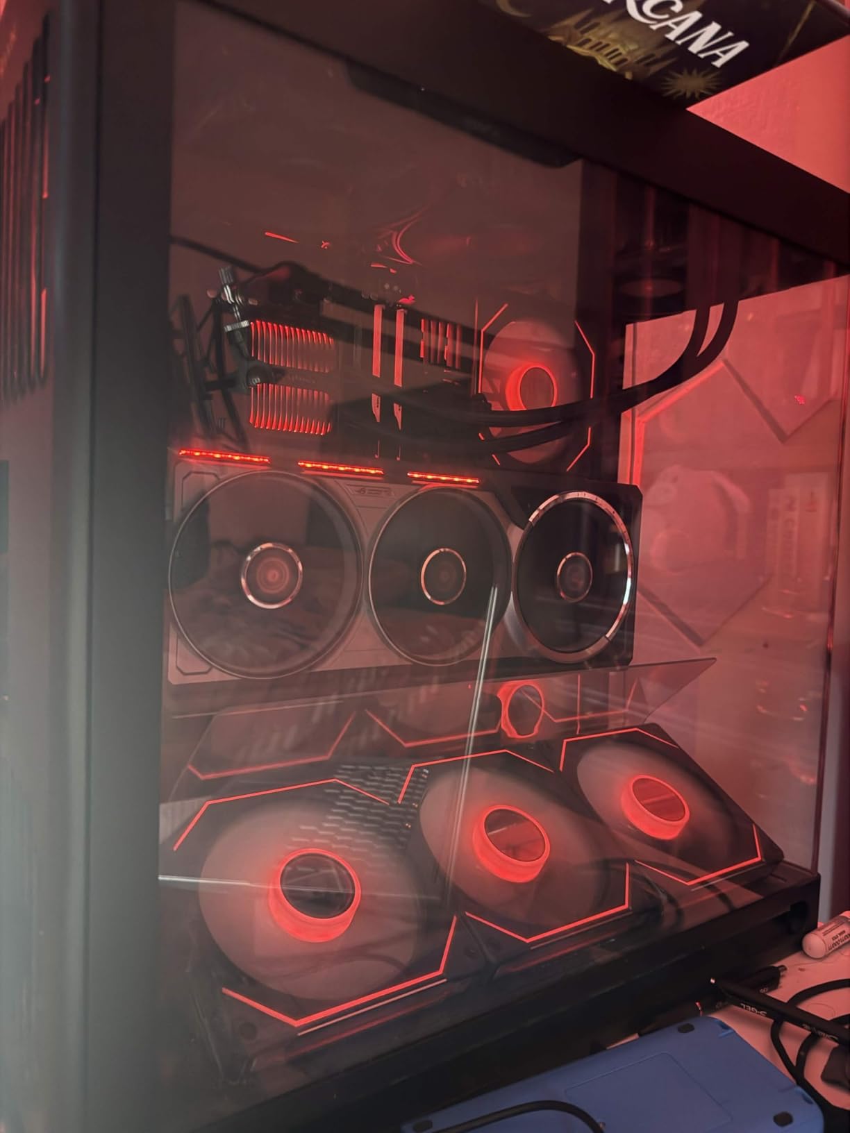 ASUS ROG Astral NVIDIA GeForce RTX 5090 32GB GDDR7 OC Edition Gaming Graphics Card (PCIe 5.0, HDMI/DP 2.1, 3.8-Slot, 4-Fan Design, Axial-tech Fans, Patented Vapor Chamber), 3 Year Warranty customer photo 1