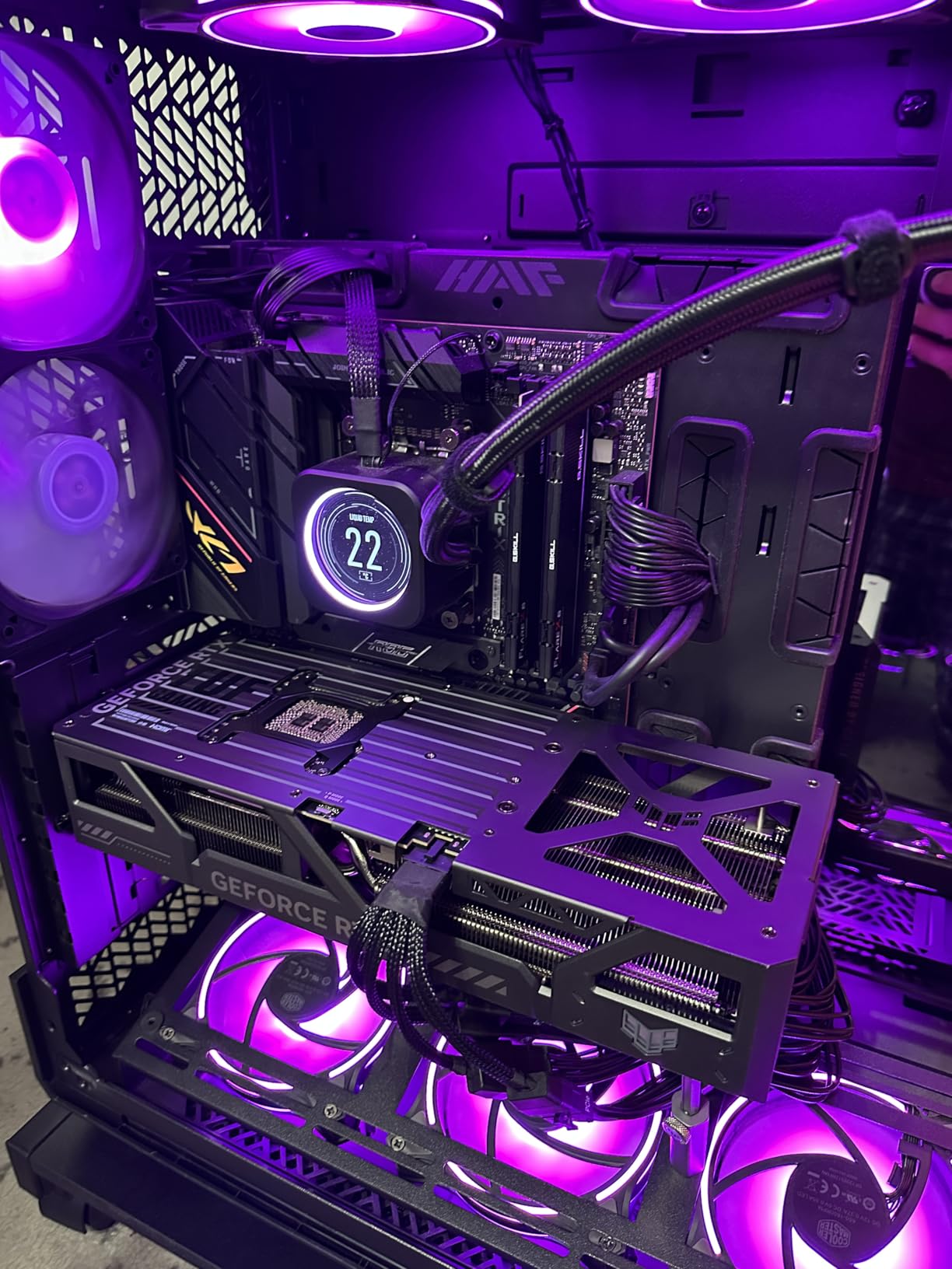 ASUS ROG Astral NVIDIA GeForce RTX 5090 32GB GDDR7 OC Edition Gaming Graphics Card (PCIe 5.0, HDMI/DP 2.1, 3.8-Slot, 4-Fan Design, Axial-tech Fans, Patented Vapor Chamber), 3 Year Warranty customer photo 2