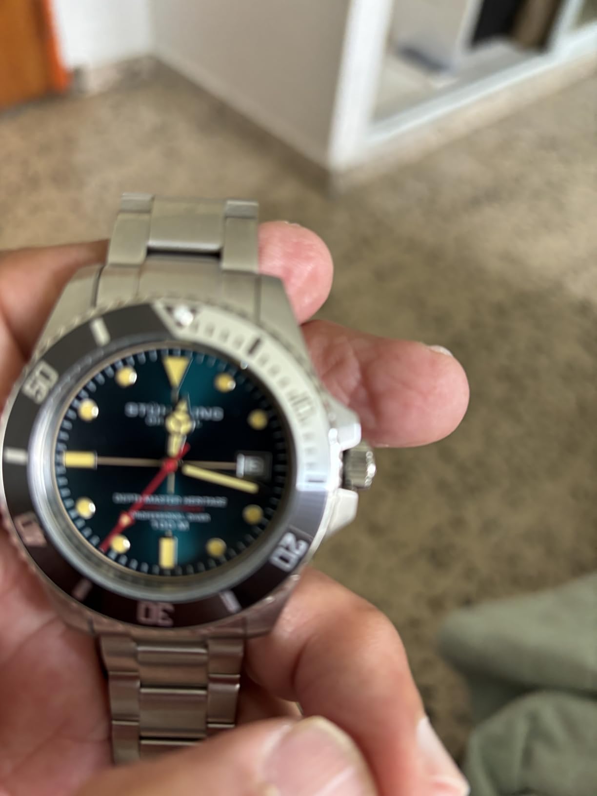 Stuhrling Depthmaster Heritage Diver Swiss Quartz Watch, 42mm, Stainless Steel, 100M Water Resistant customer photo 2