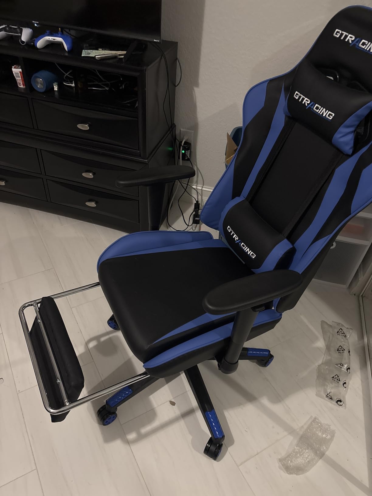 GTPLAYER Gaming Chair with Footrest, Ergonomic Computer Game Desk Chair, Reclining Gamer Chair Seat Height Adjustment, Swivel Rocker with Headrest and Lumbar (Blue) customer photo 1