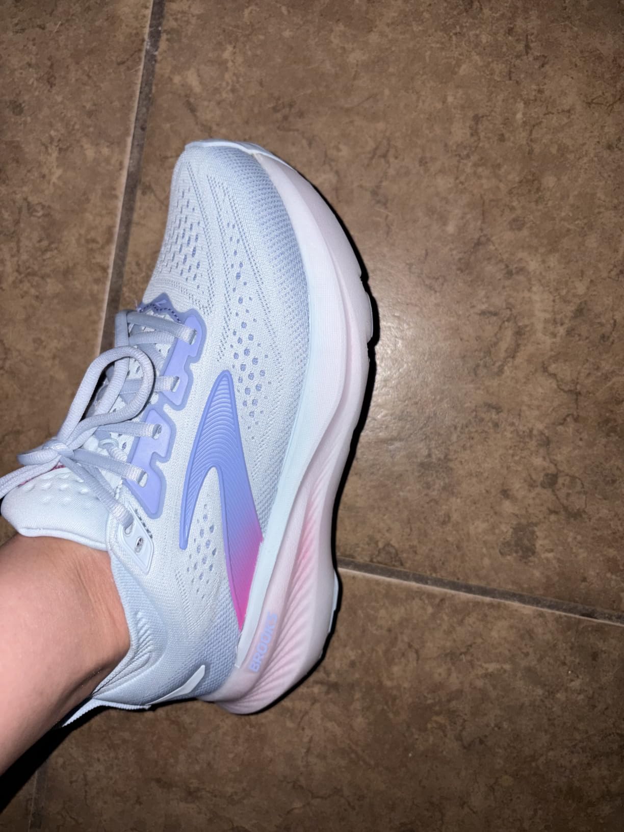 Brooks Women’s Glycerin 23 Running Shoe customer photo 2