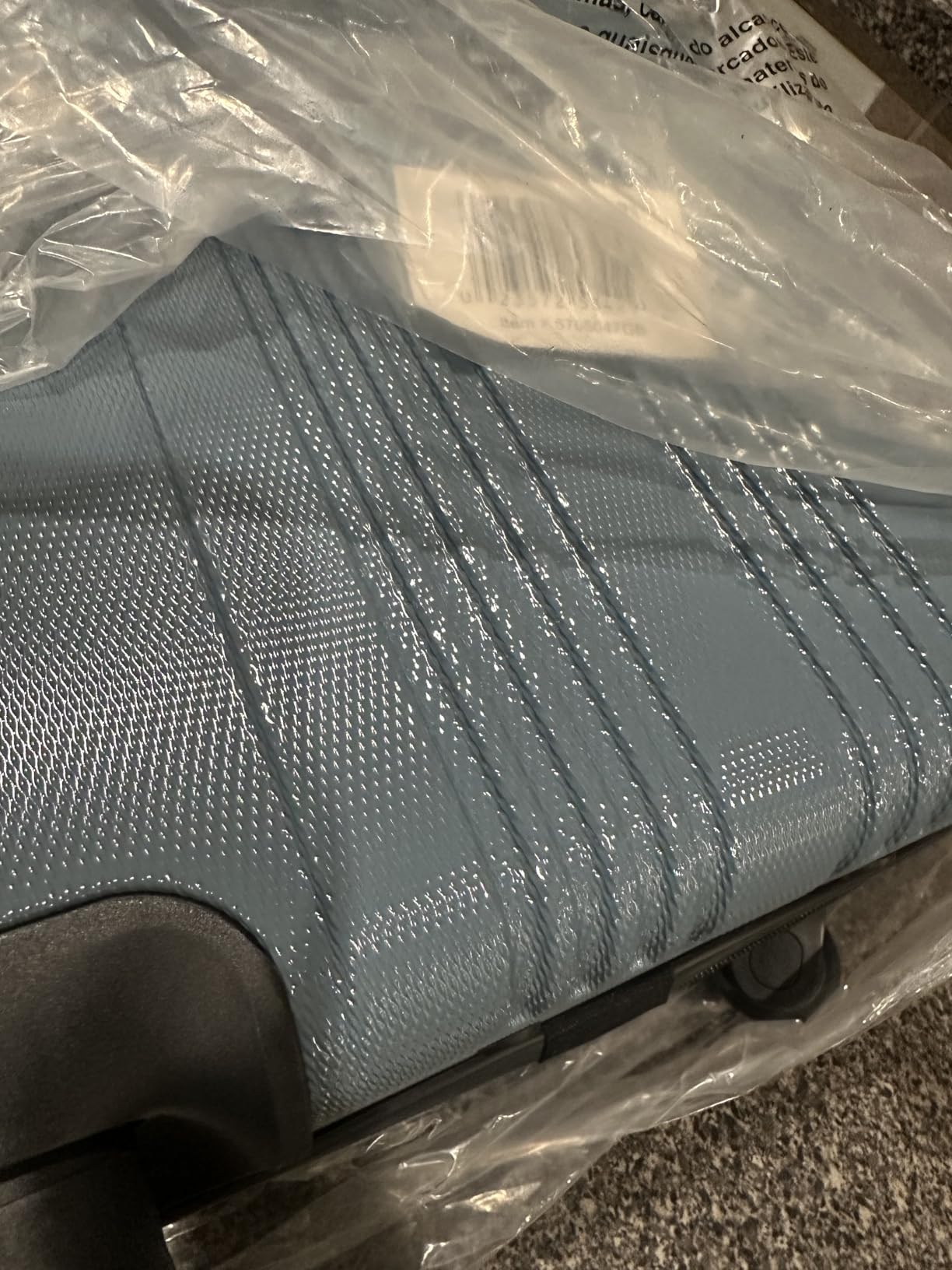 Kenneth Cole REACTION Out of Bounds Lightweight Hardshell 4-Wheel Spinner Luggage, Mint Blue, 20-Inch Carry On customer photo 1