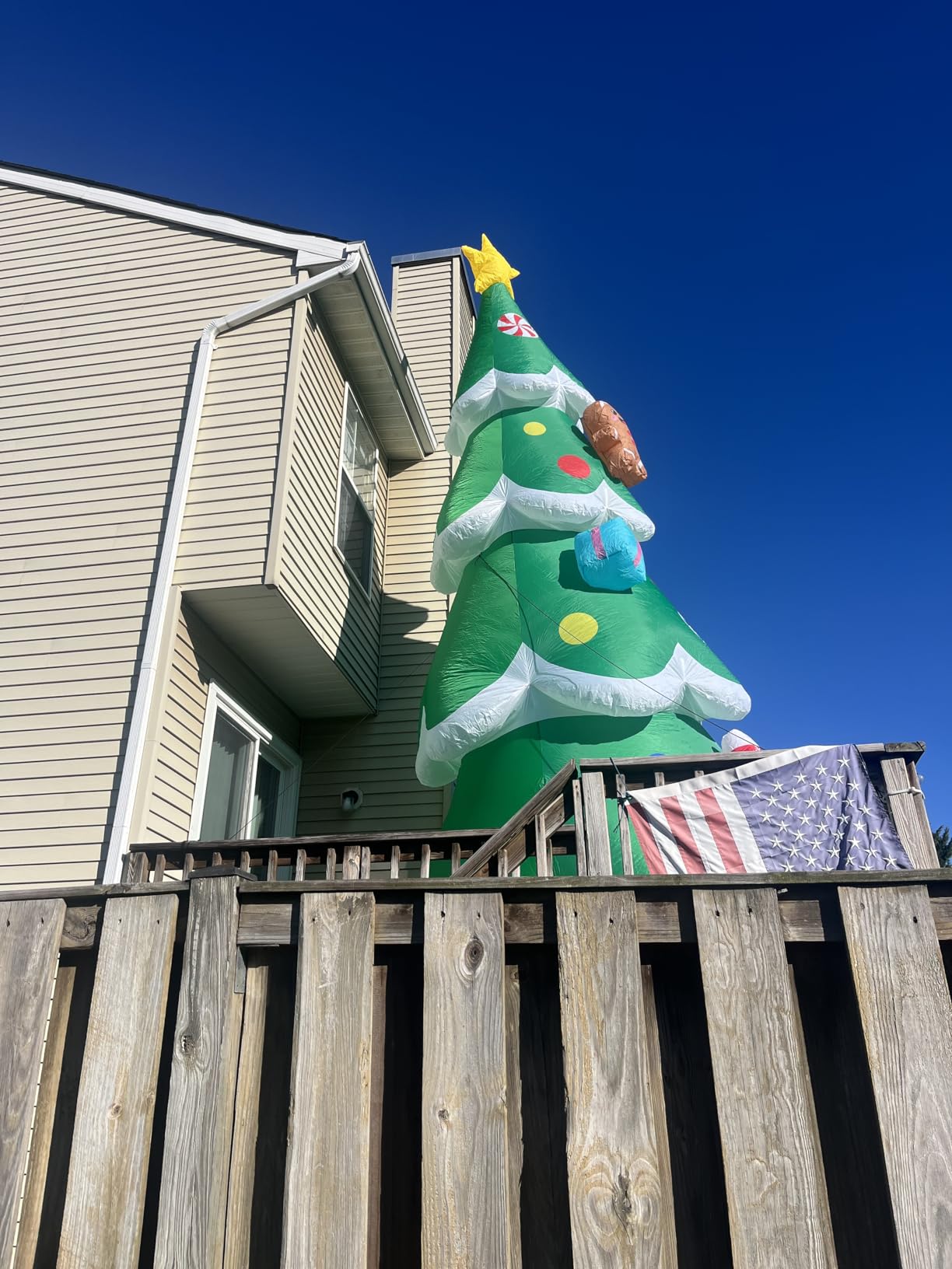 20FT Christmas Tree Inflatable, Kalolary Giant Christmas Yard Inflatables customer photo 2