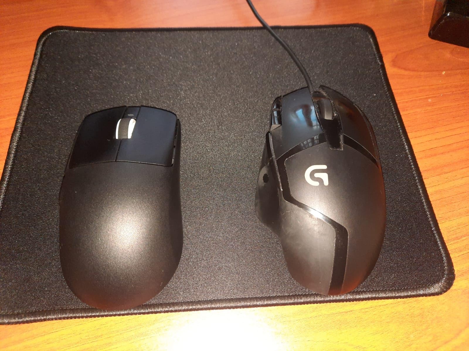 ATK VXE Dragonfly R1 SE+ Wireless Gaming Mouse, PAW3395 SE Sensor, DPI up to 18,000, 55g Lightweight, 70 Hr Battery Life, Tri-Mode 2.4G/Bluetooth/Wired - White customer photo 1