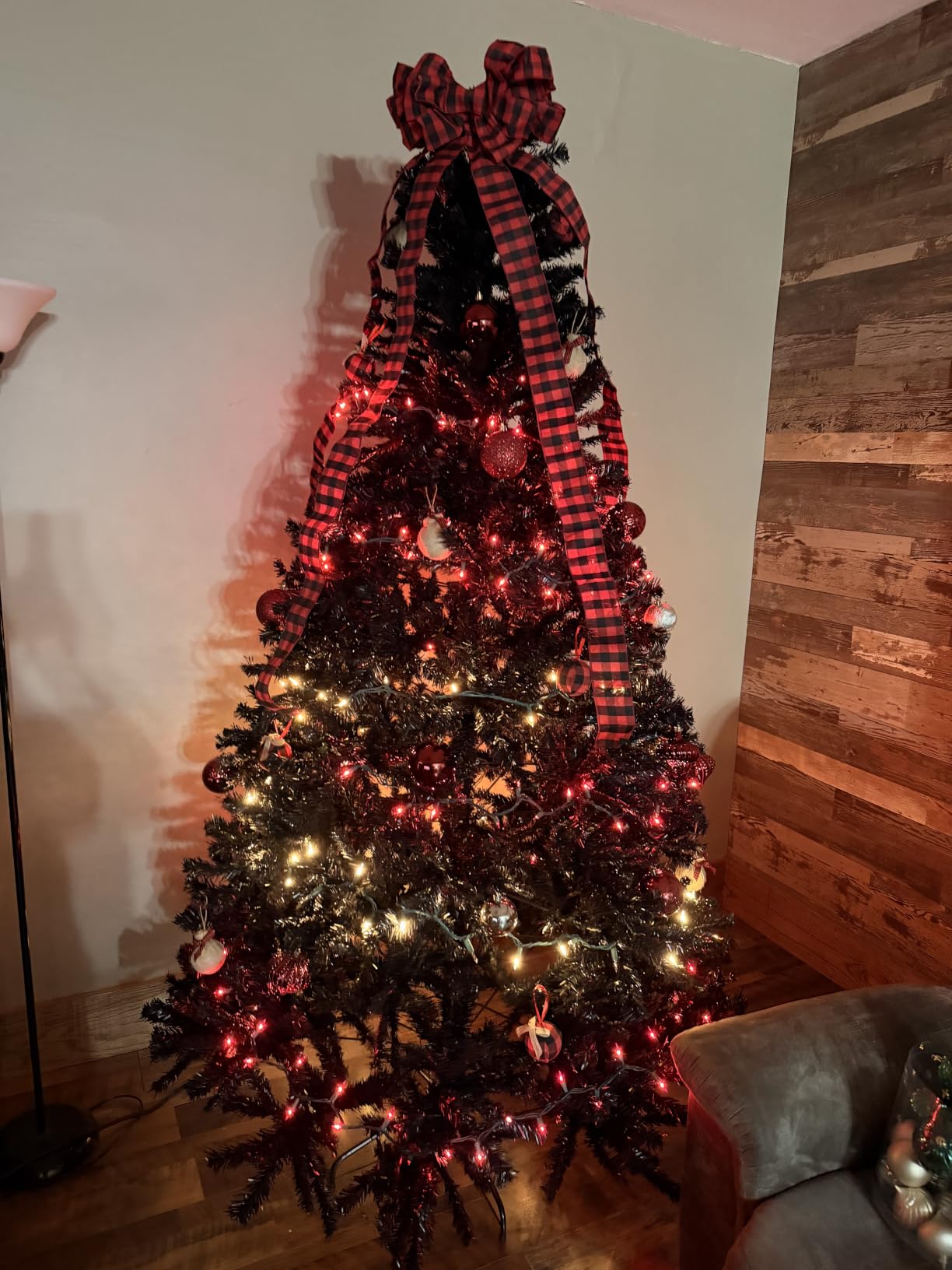 Best Choice Products Artificial Christmas Tree, 6ft Premium Unlit Realistic Spruce Holiday Décor w/Dense Branches, Metal Base – Blue Spruce customer photo 2