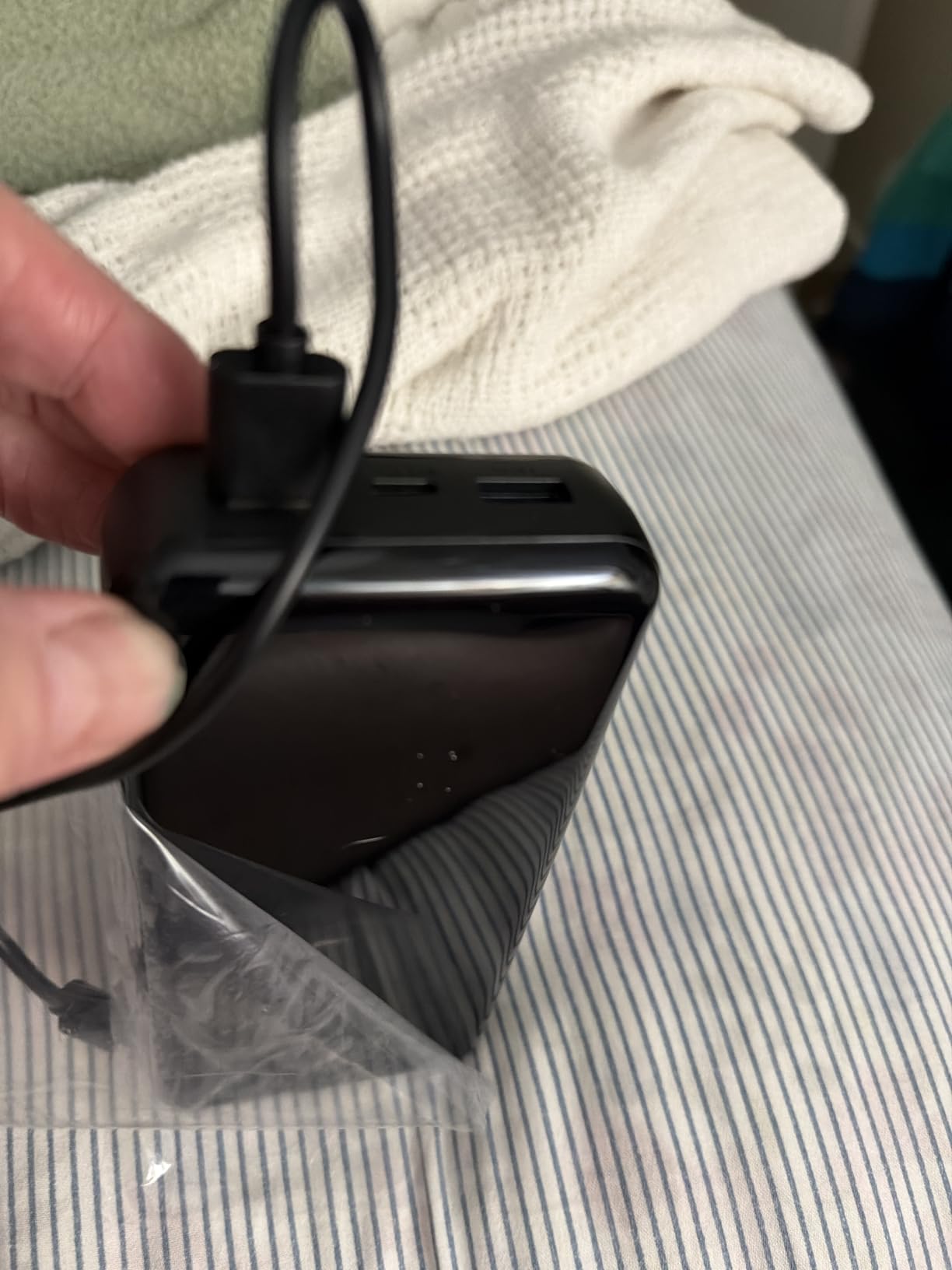50000mAh Portable Charger, Built-in 4 Cables,22.5W Fast Charging Power Bank customer photo 1