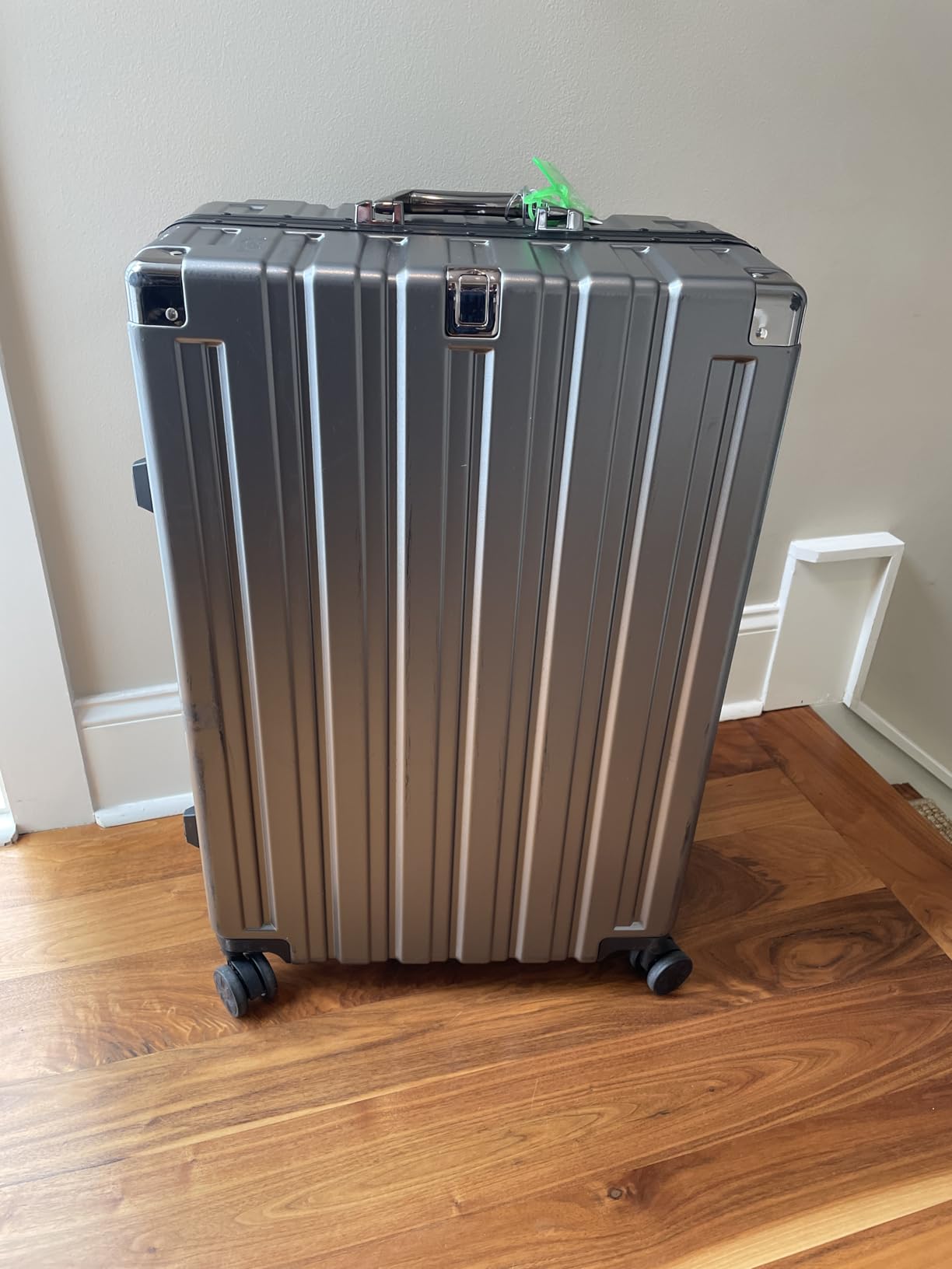 Krute Zipperless Carry On Luggage with Wheels 20 inch Hardshell Suitcase customer photo 2