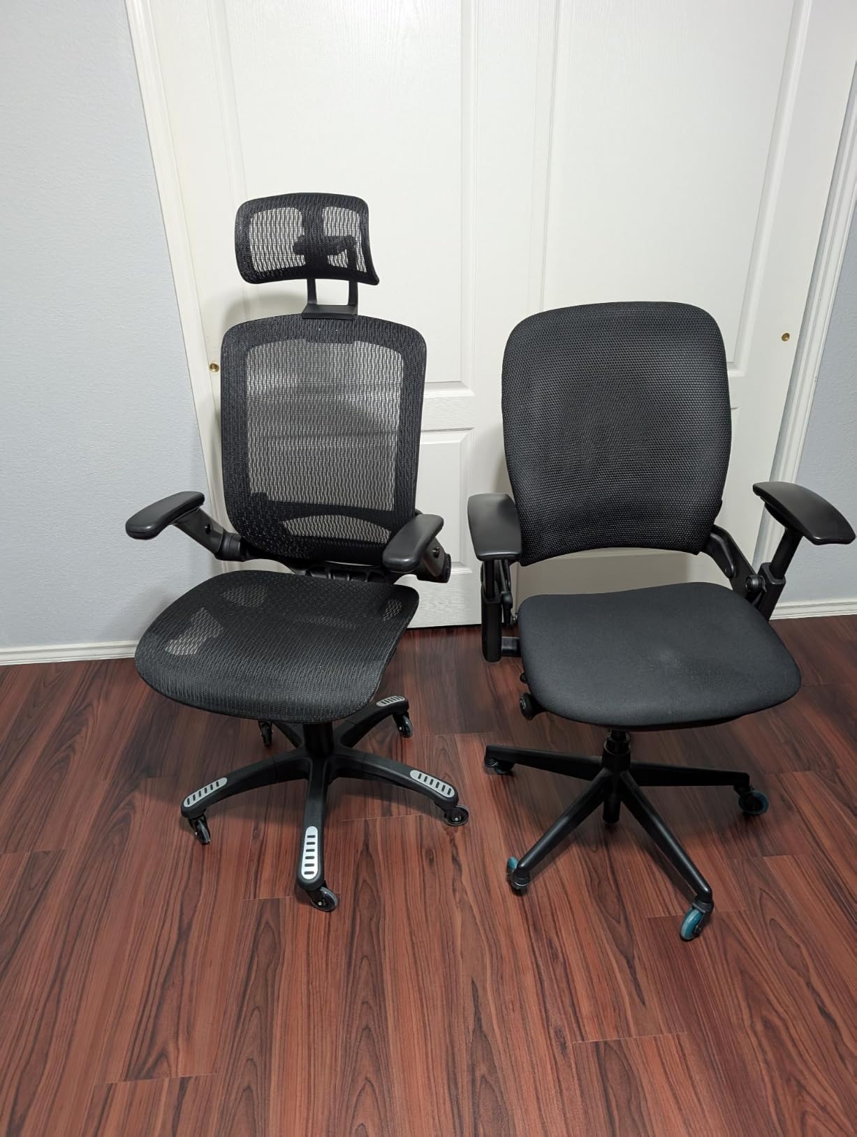 GABRYLLY Ergonomic Office Chair, High Back Home Desk Chair with Footrest,3D Headrest, Flip-Up Arms, 135° Tilt and Wide Cushion, Heavy Duty Mesh Chairs for Task Computer Gaming, Black customer photo 2